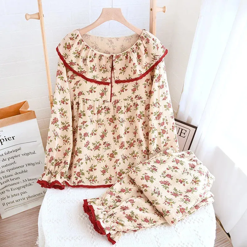 Floral Print Cotton Pajamas with Lace Trim Women’s Nightwear