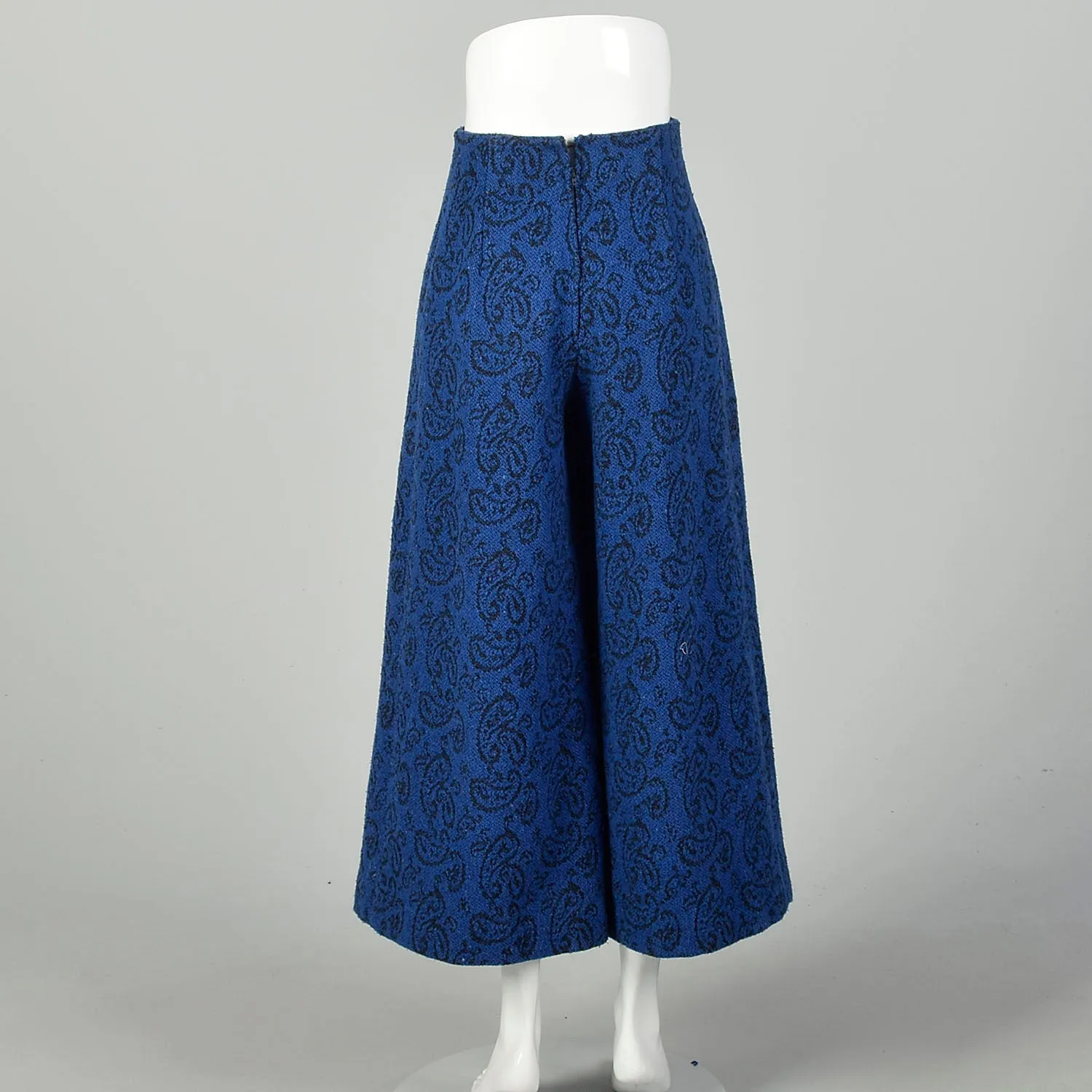 Small 1970s Blue Gaucho Pants Black Paisley Pleated Cropped Wide Leg