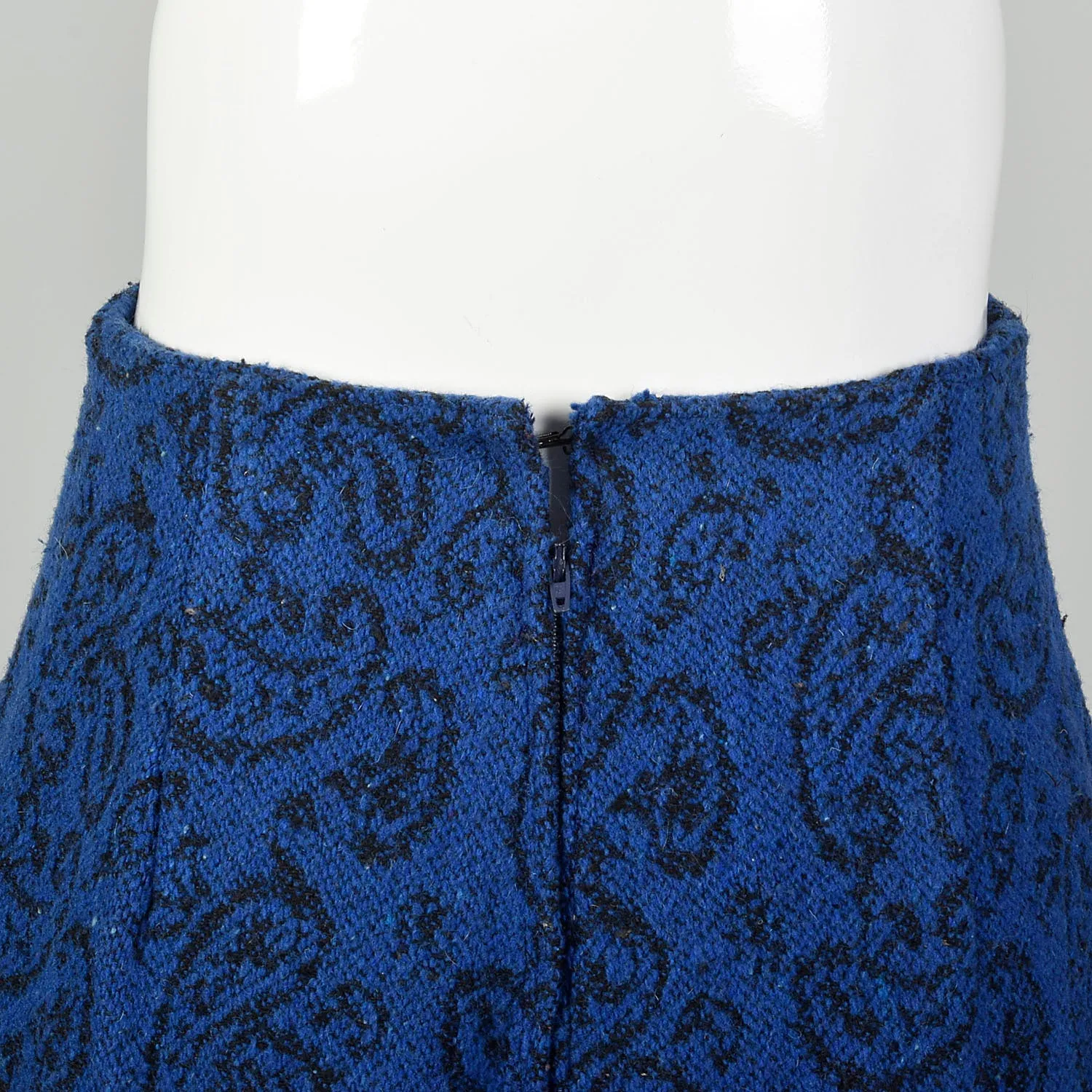 Small 1970s Blue Gaucho Pants Black Paisley Pleated Cropped Wide Leg