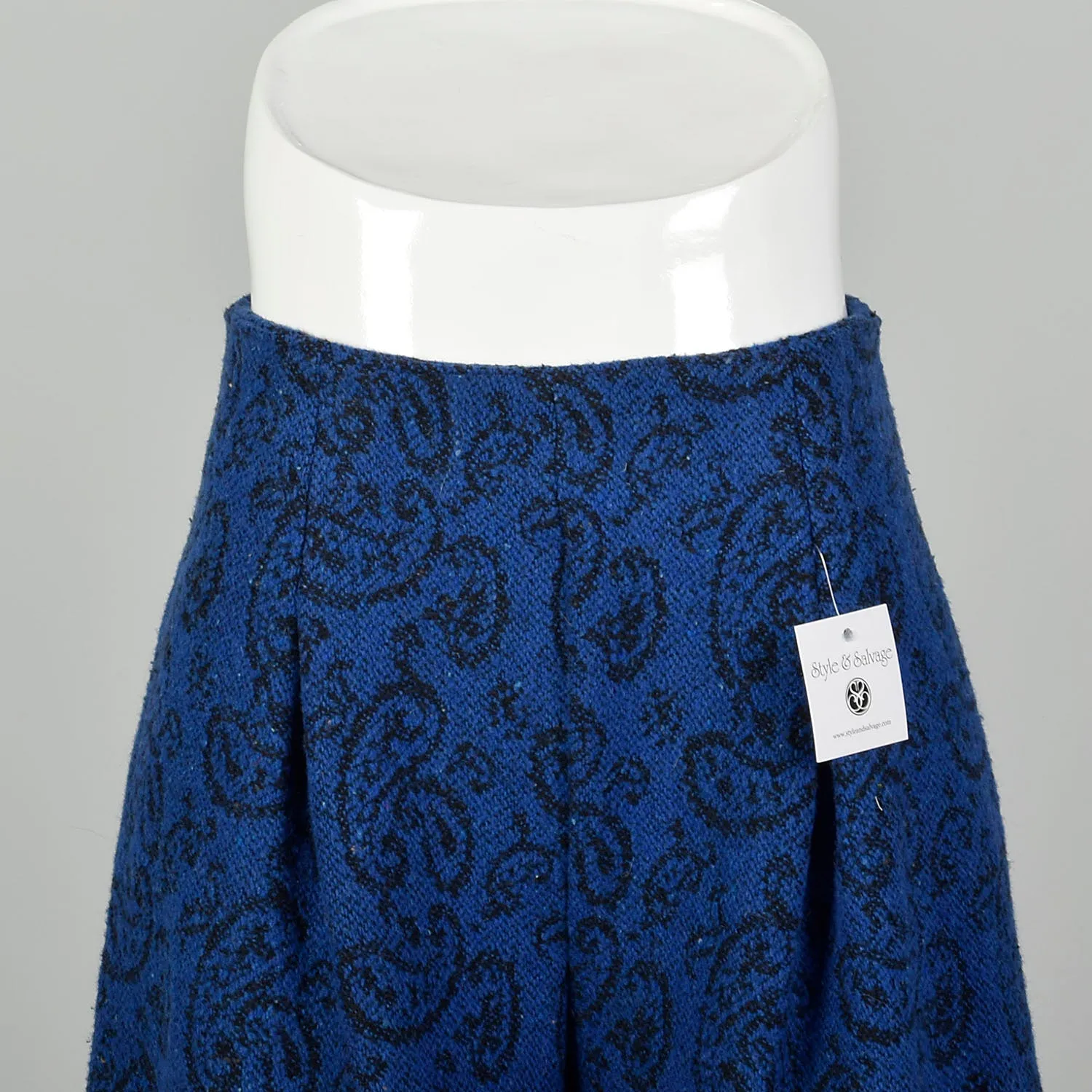 Small 1970s Blue Gaucho Pants Black Paisley Pleated Cropped Wide Leg